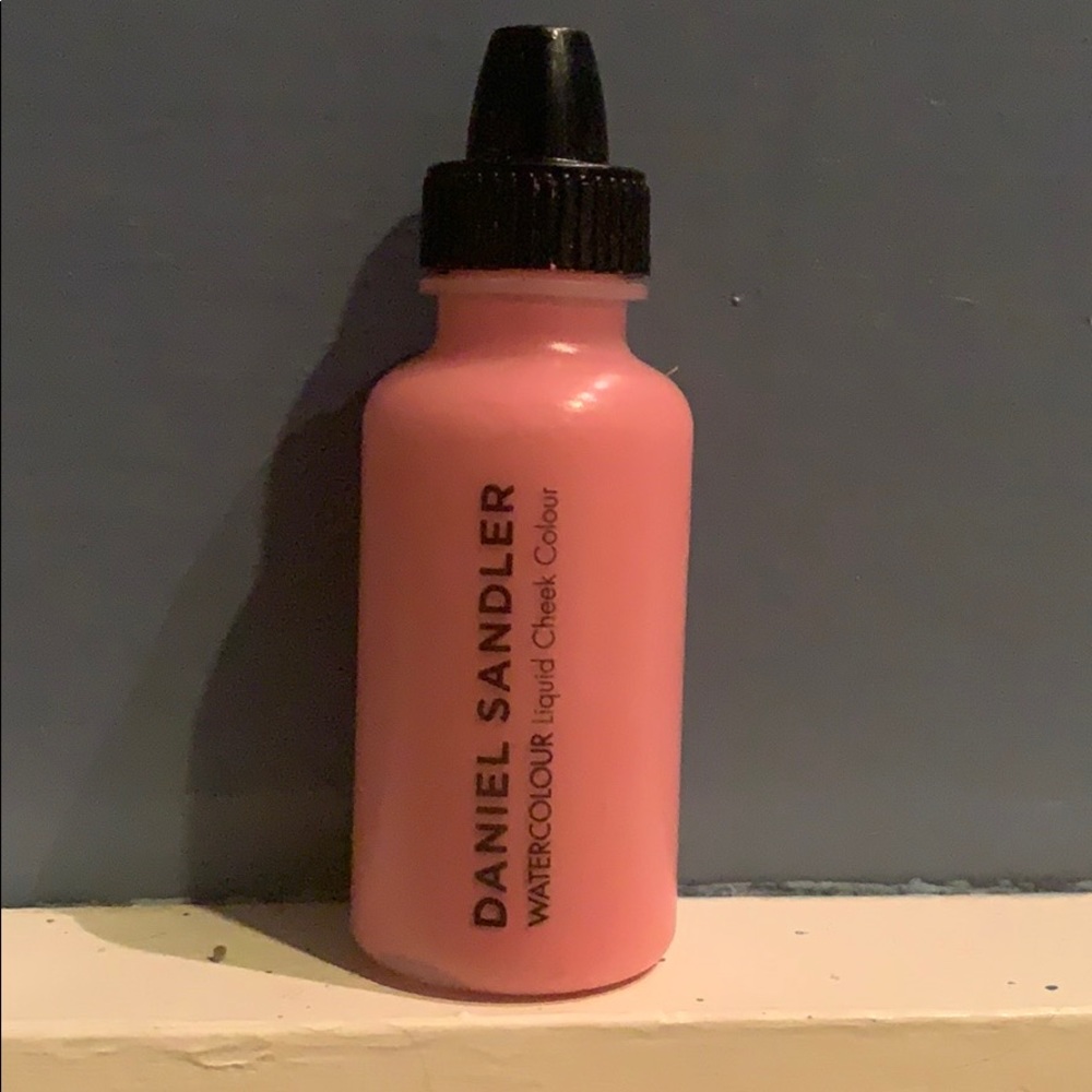Liquid cheek color